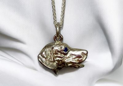 Hound necklace - silver
