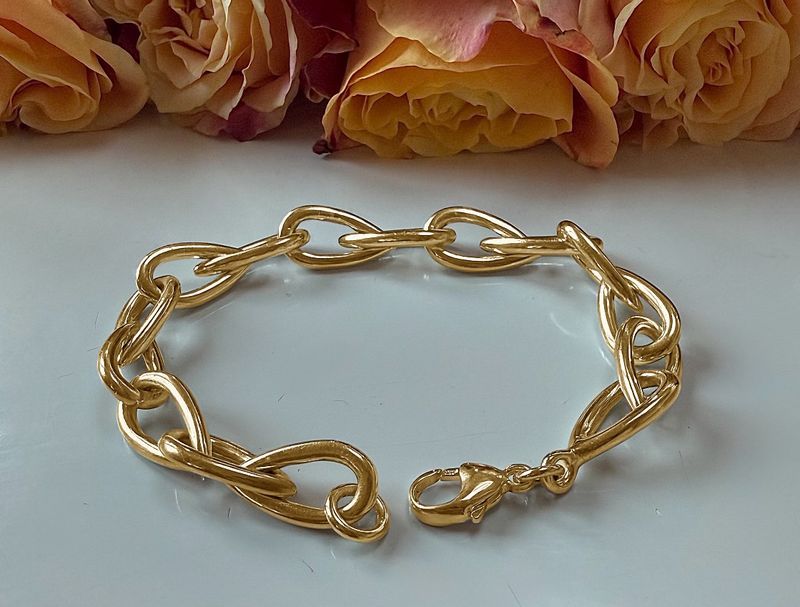 Pear bracelet - gold