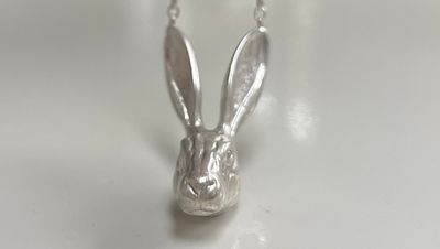 Hare necklace - silver