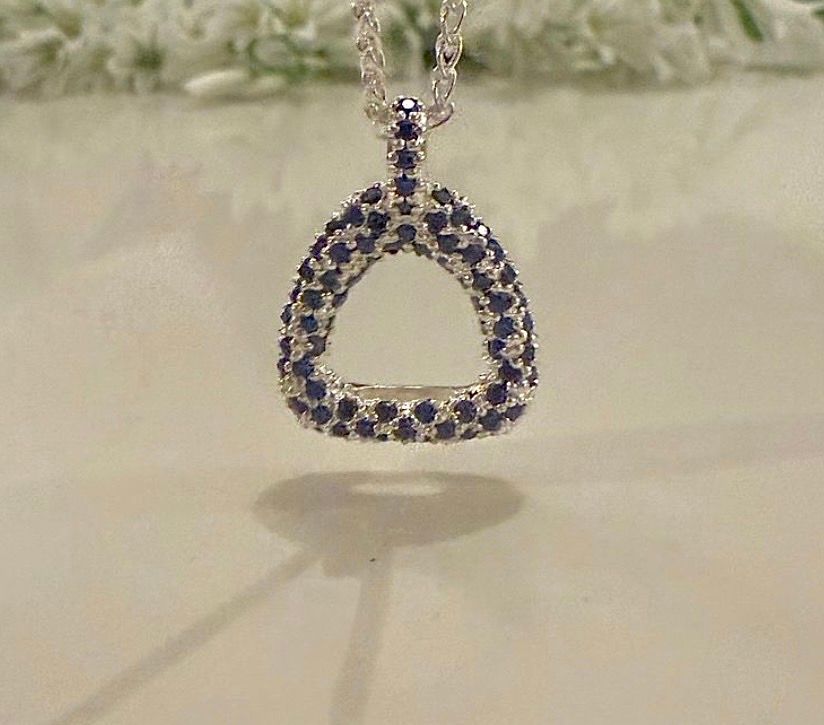 Sleek stirrup necklace (Sapphire set) - gold