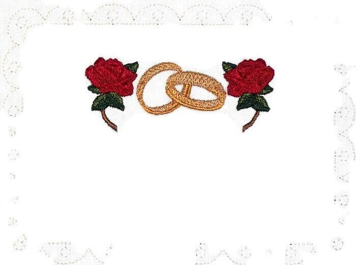 Wedding rings &amp; roses embroidered quilt label, to customize with your personal message