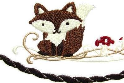 Fox embroidered quilt label to customize with your personal message