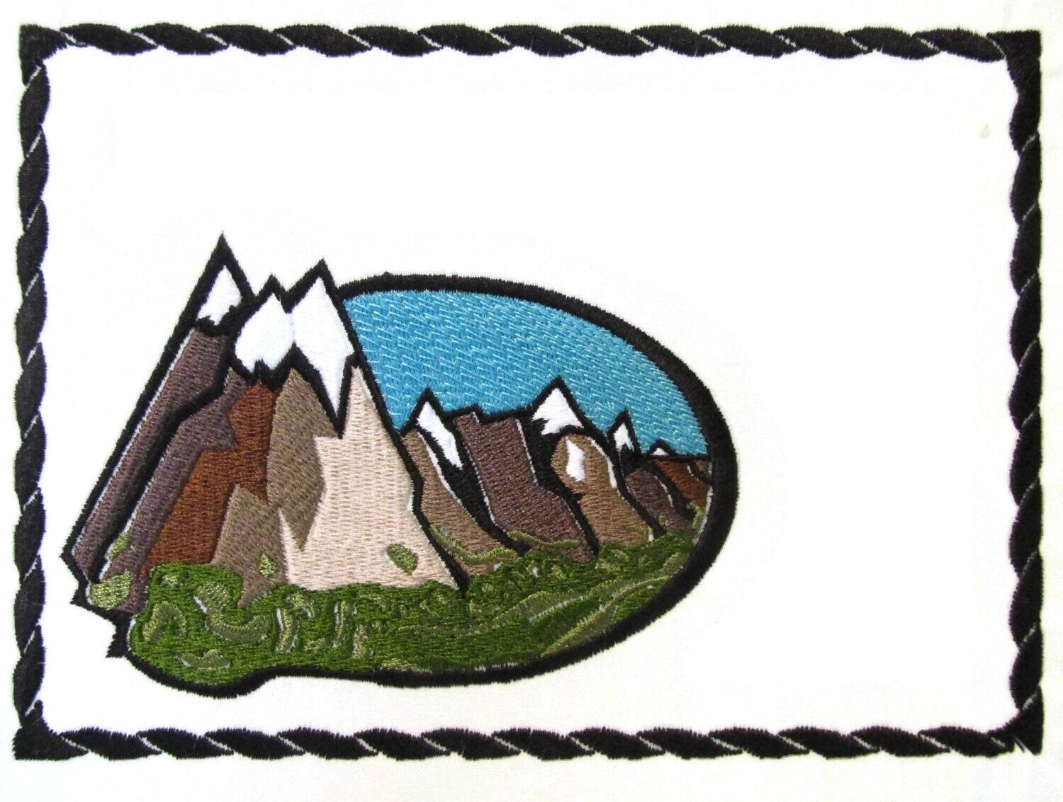 Mountain scenic view embroidered quilt label, to customize with your personal message