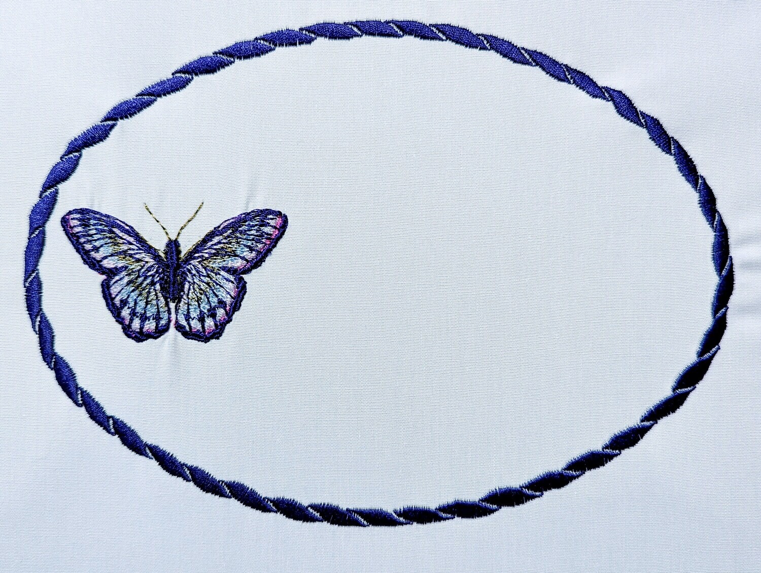 Butterfly Dark Purple embroidered quilt label to customize with your personal message
