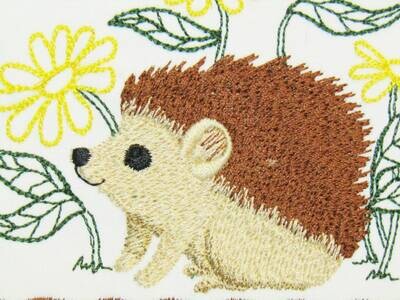 Hedgehog Embroidered Quilt Label to customize with your personal message