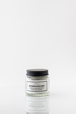 DETOXING FACE MASK