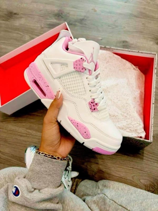 Air Jordan 4