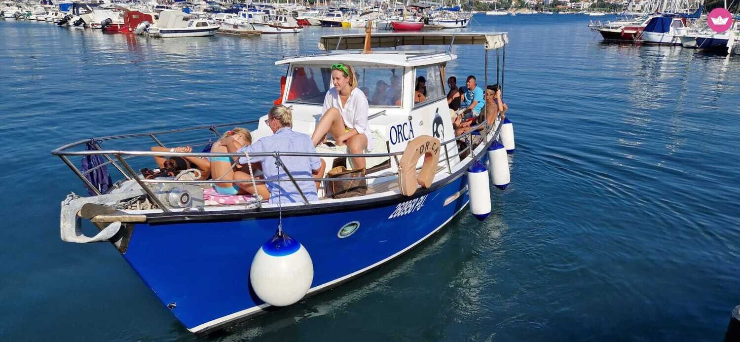 All-Inclusive Boat Rental: Create Your Dream Voyage for 13 Persons onboard