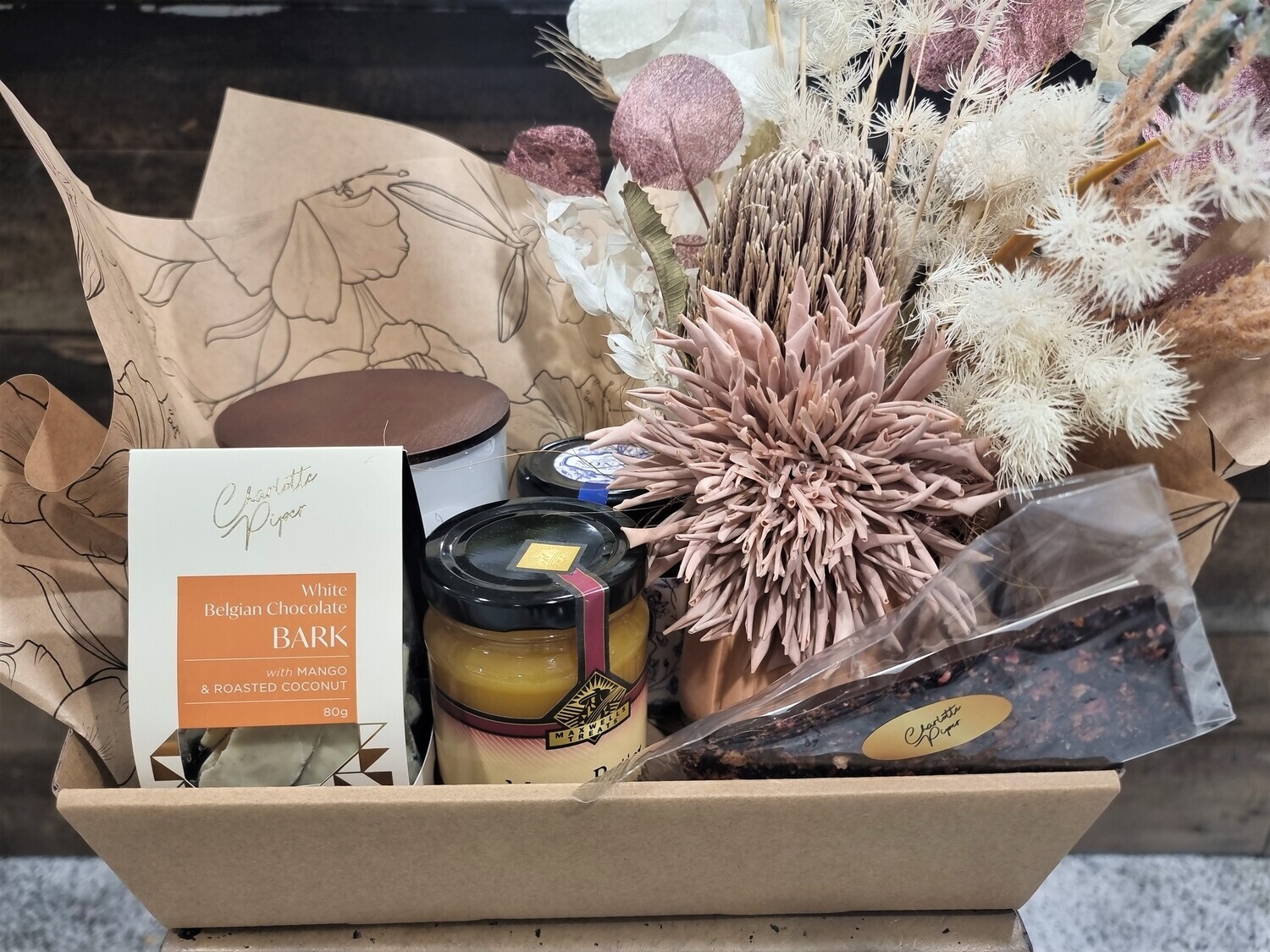 Dried Flowers &amp; Deliciousness Hamper