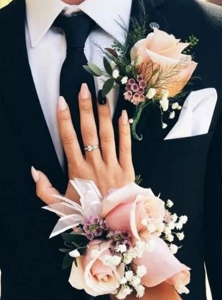School Formal Flowers - Corsages, Boutonnieres and More