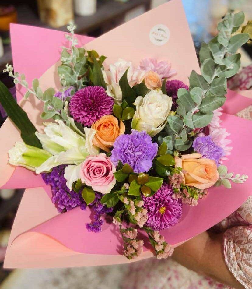 Mother's Day Fresh Flowers - Florist's Choice