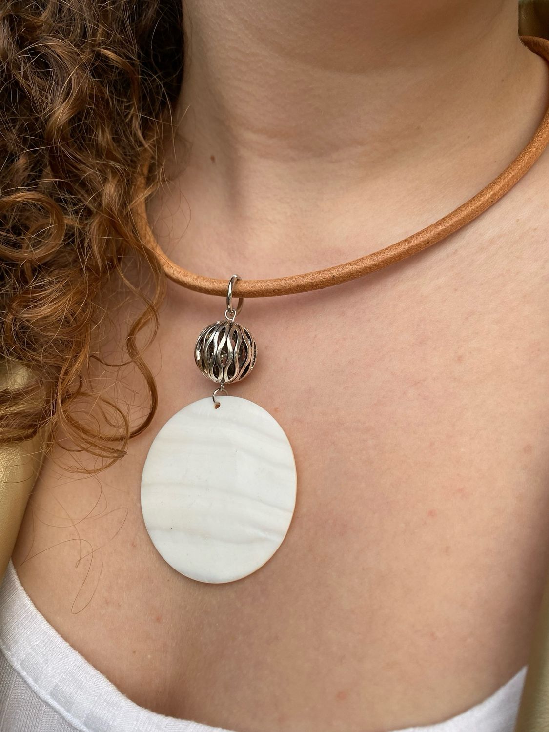 Collar Bruselas