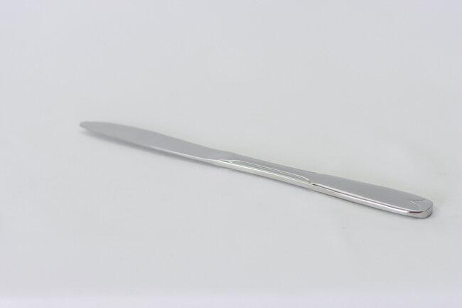WC Lisa Dinner Knife Heavyweight 1 Doz WC Lisa Dinner Knife Heavyweight 1 Doz