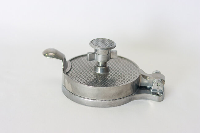 TG 4 1/2" Hamburger Press Adjustable Form 1/8" TG 4 1/2" Hamburger Press Adjustable Form 1/8"