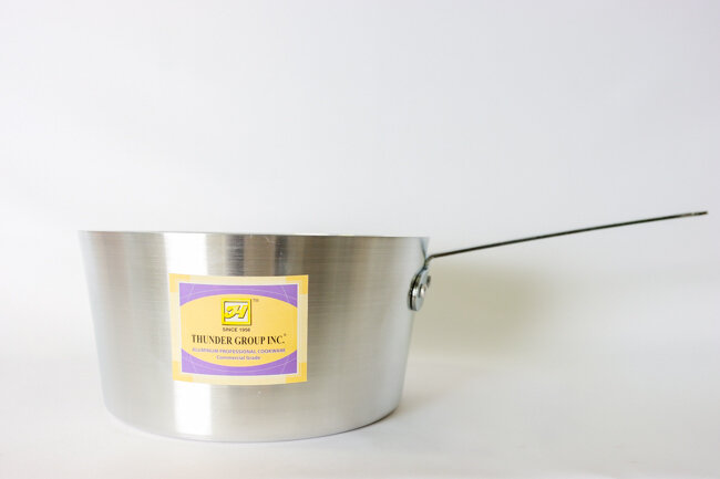 TG 8 1/2 qt Aluminum Sauce Pan TG 8 1/2 qt Aluminum Sauce Pan