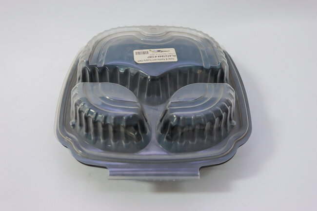 Culinary Classics 9''x9'' 3 Comp. Black Hinge Cont. 100/Case CC9933