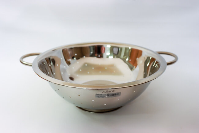 WC 8 Qt. 14" Bowl Dia Colander