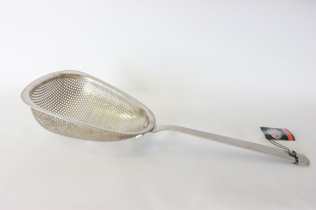 WC 18" Scoop Colander
