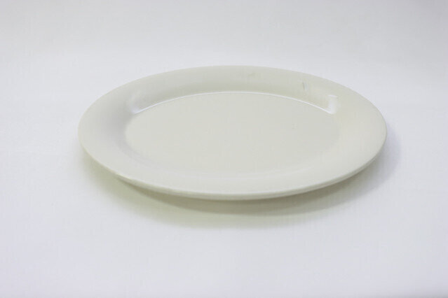 TG 9 1/2"x7 1/4" Platter Ivory