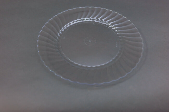 9" Clear Classicware Plates 18/Bag