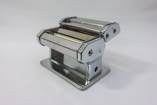 WC Pasta Maker With Detachable Cutter, 7''W