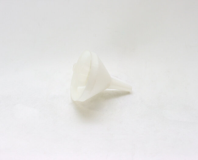 WC 4" Dia. 8 oz Plastic Funnel
