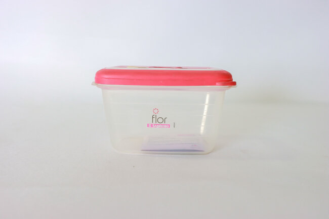 Sanremo 700 Ml Hermetico Rectangular Cereja Tupperware
