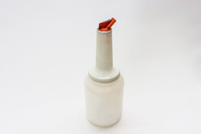 TG 2 qt Storer &amp; Pour Brown