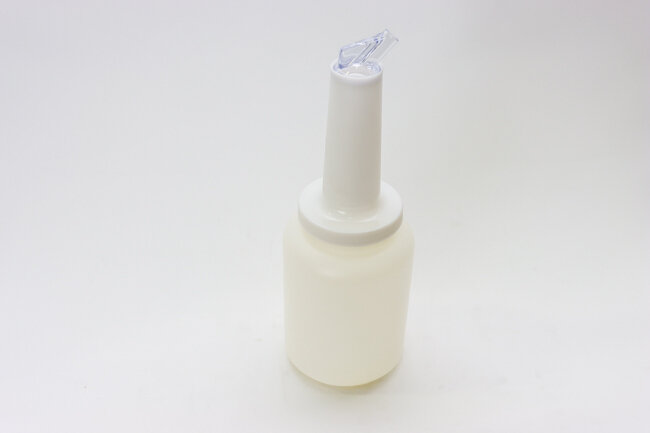 TG 2 qt Storer & Pour White TG 2 qt Storer & Pour White
