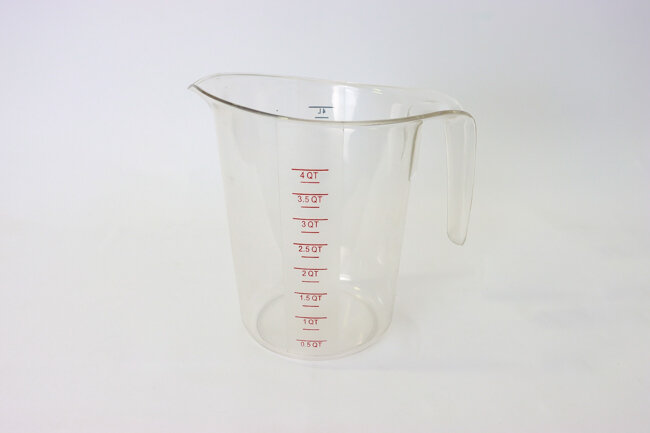 WC 4 qt Measuring Cup