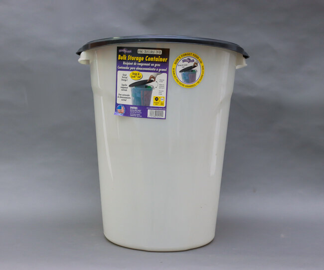 United Solution 24 qt Utility Can W/ Black Lid Bulk Storage Container
