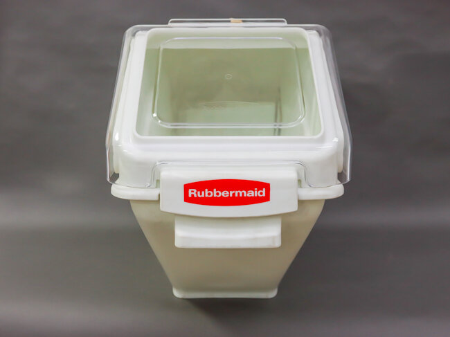 Rubbermaid Prosave 100 Cup Ingredient Bin W/Scoop