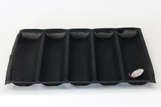 WC 18"x 13" Roll Bread Form Solicone