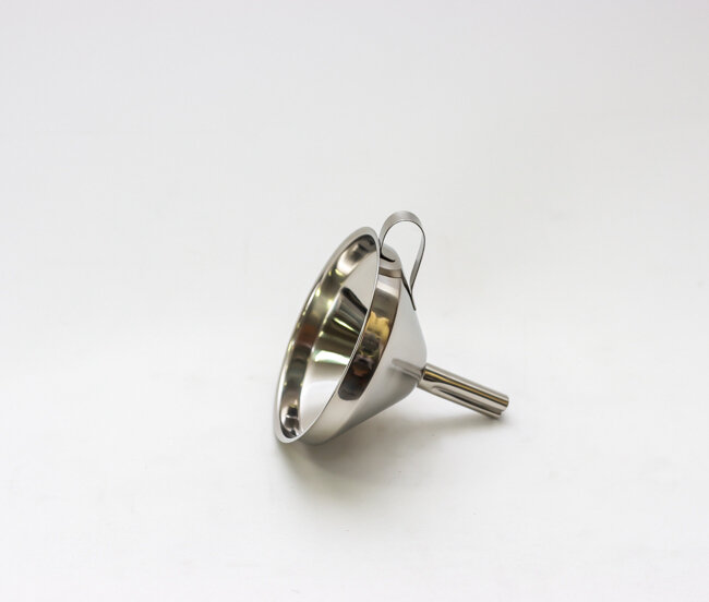 TG 5" Funnel w/ Removable Stra.