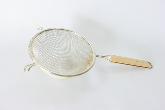TG 6" Strainer Wooden Handle