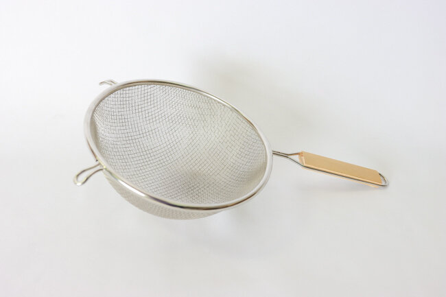 TG 8" Wood Han Strainer Fine