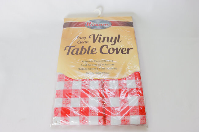 WC 52"x70" Table Cloth Oblong Red