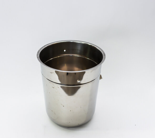 WC 8 Qt Wine Bucket