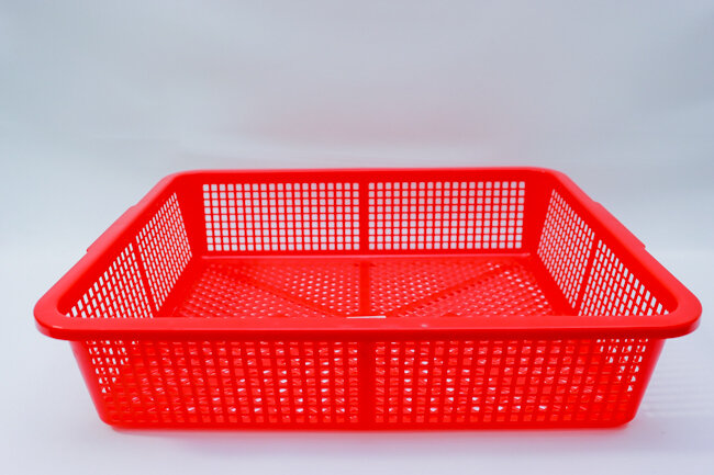 TG Plastic Square Colander  21-3/4"x17 Red
