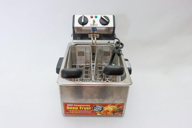 Waring 8 1/2 lb Deep Fryer Electric 2 Wire Basket 3 lb/Capacity Each Basket