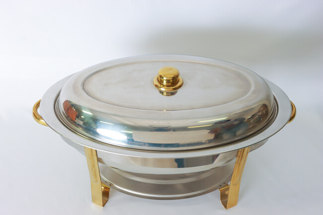 WC Malibu 6 Qt Oval Chafer Ss Gold Accent