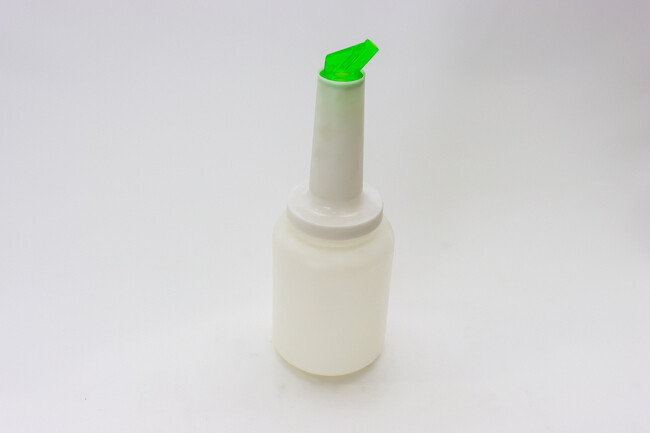 TG 2 qt Storer &amp; Pour Green