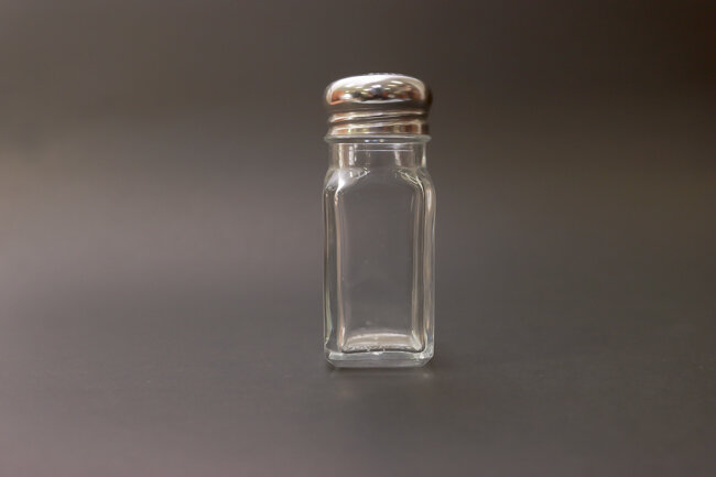 WC 2.0 oz Square Shaker W/Mushroo WC 2.0 oz Square Shaker W/Mushroo