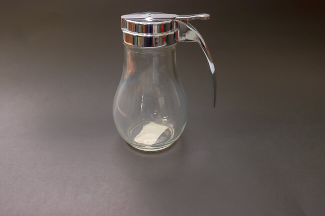 WC 14 oz Syrup Dispenser WC 14 oz Syrup Dispenser