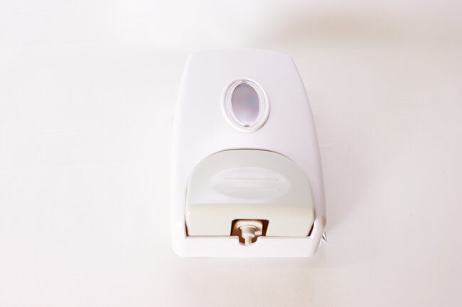 WC 1L Soap Dispenser Manual White WC 1L Soap Dispenser Manual White