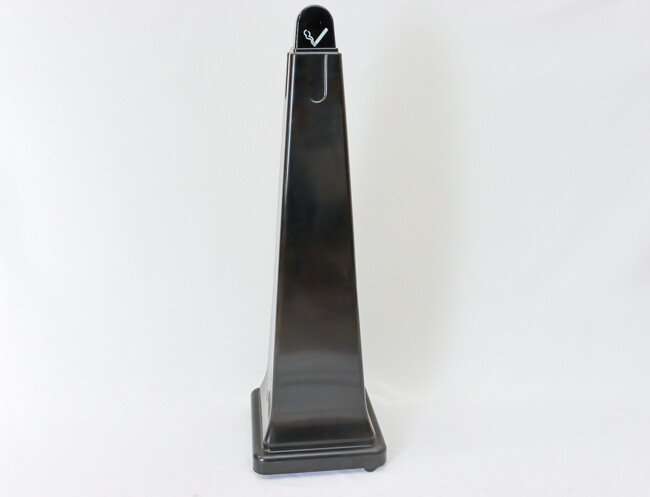 Rubbermaid Groundskeeper Black