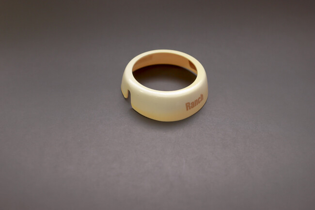 TableCraft Ranch Collar Beige