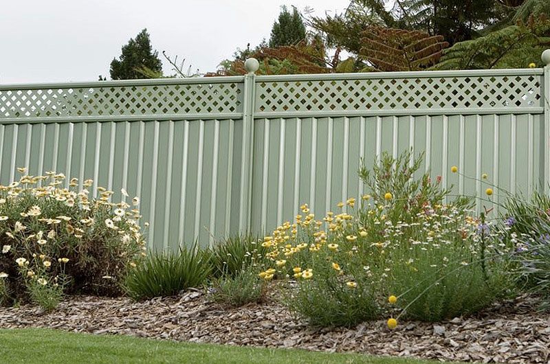 Colorbond™ Complete Panels 2350mm wide PLUS, Height: 1500, Style: Neetascreen, Finish: Lattice
