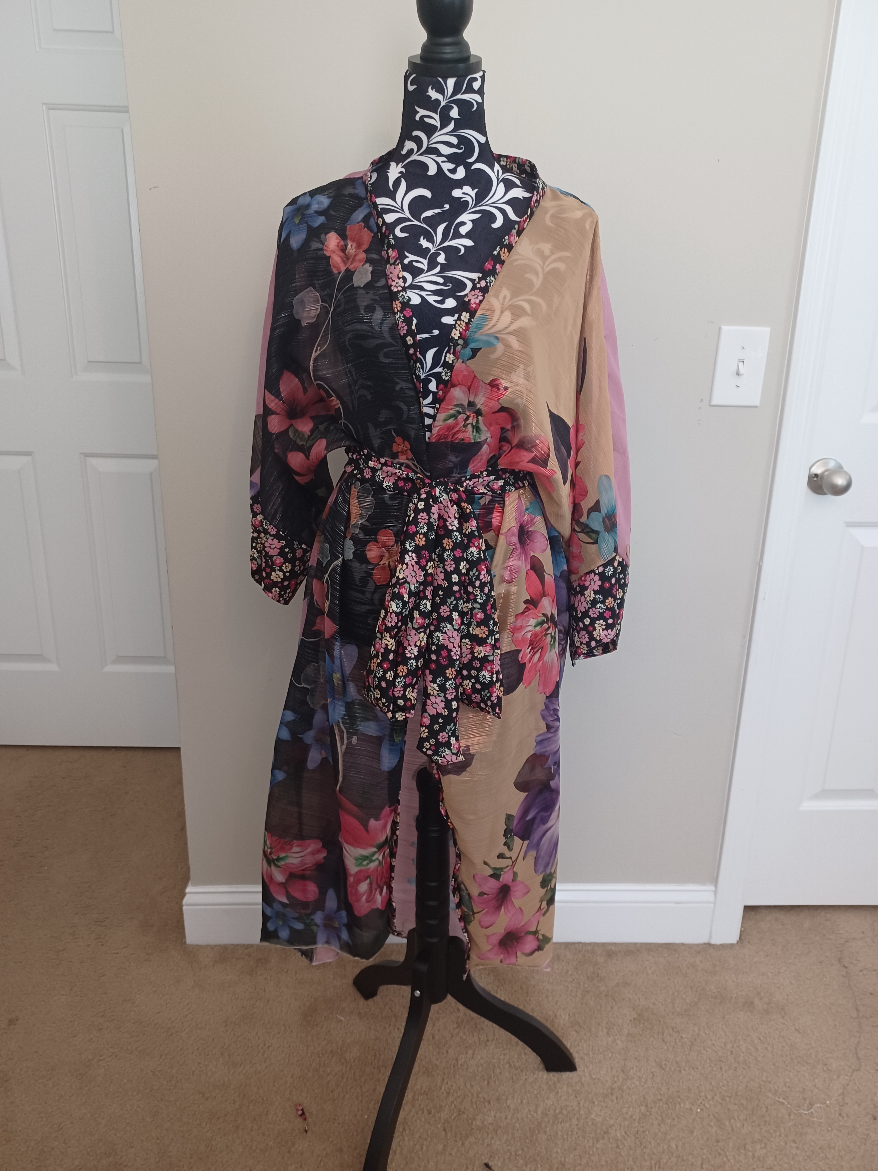 Signature Mixed Fabric Kimono Dress