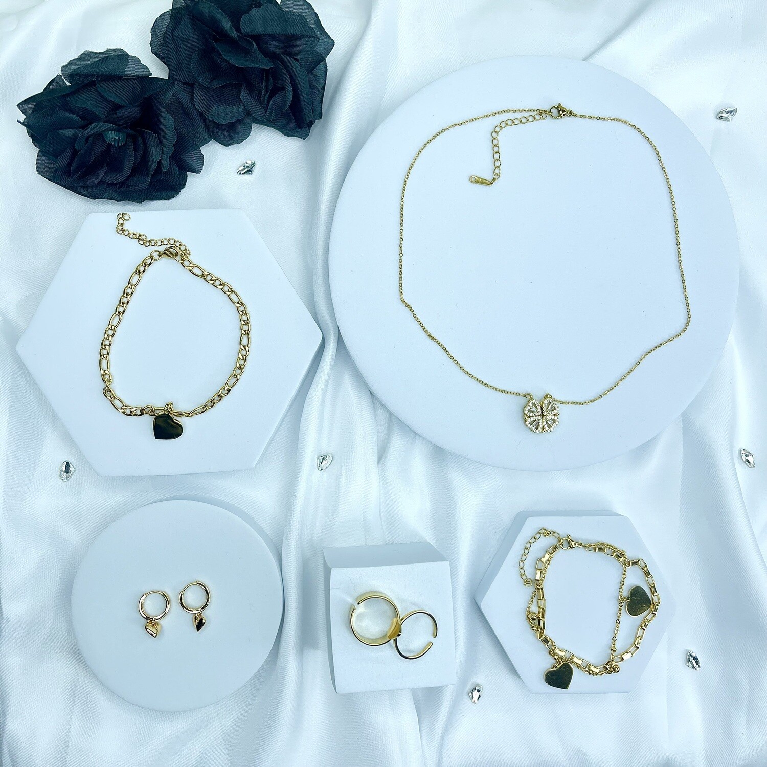 Composition de Bijoux Romane - Couleur Or